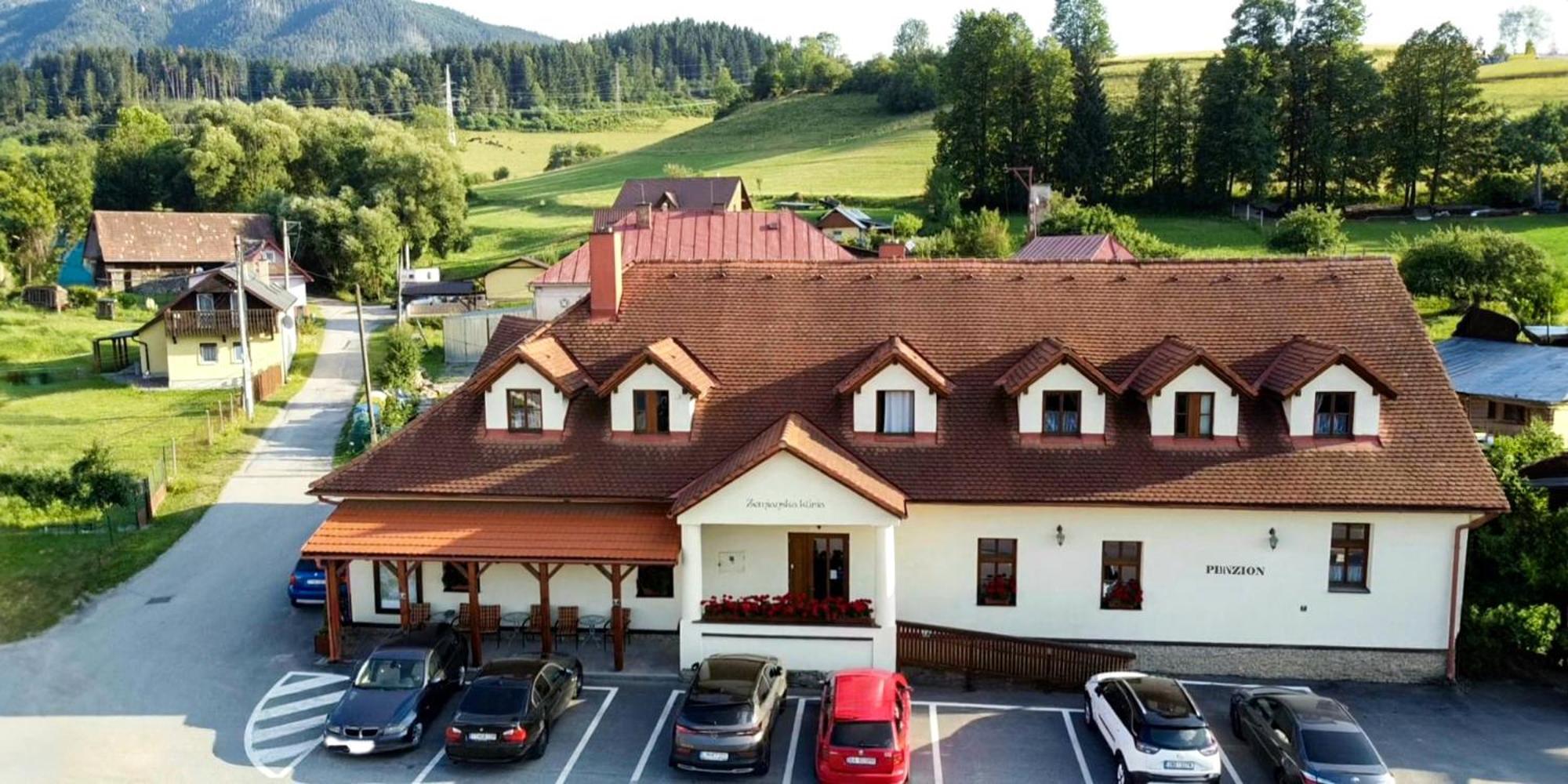 Penzion Zemianska Kuria Dolny Kubin Esterno foto